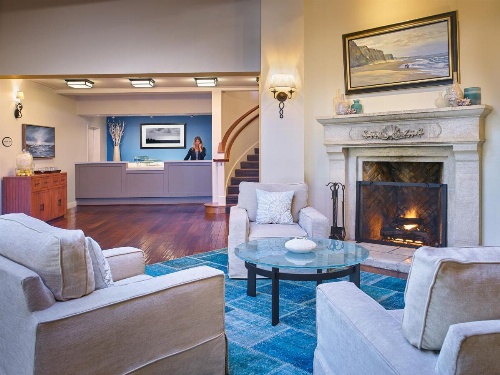 Beach House Half Moon Bay image 8