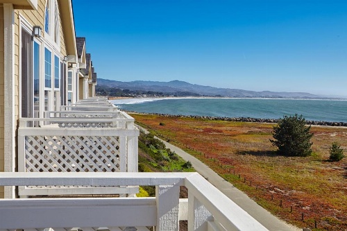 Beach House Half Moon Bay image 10