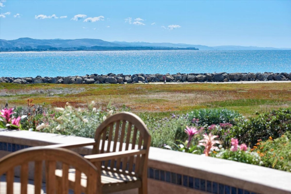 Beach House Half Moon Bay Image 12